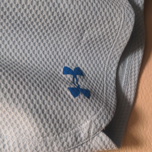🍀 3/$9 Under Armour Light Blue Shorts (Girls) - Picture 5 of 6